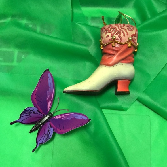 “Prince Paisley” Collectible Ornament Boot Decor - Picture 9 of 16